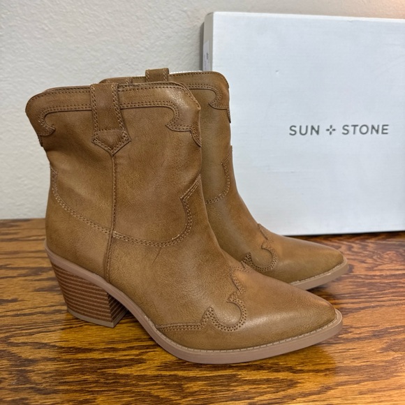 Sun + Stone Shoes - Sun + Stone Brennaa Western Inspired Cowboy Booty Size 5 1/2 M